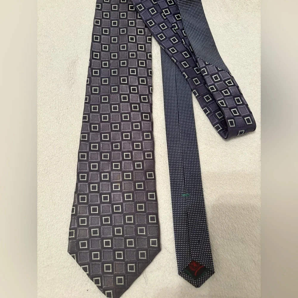 Tommy Hilfiger silk tie